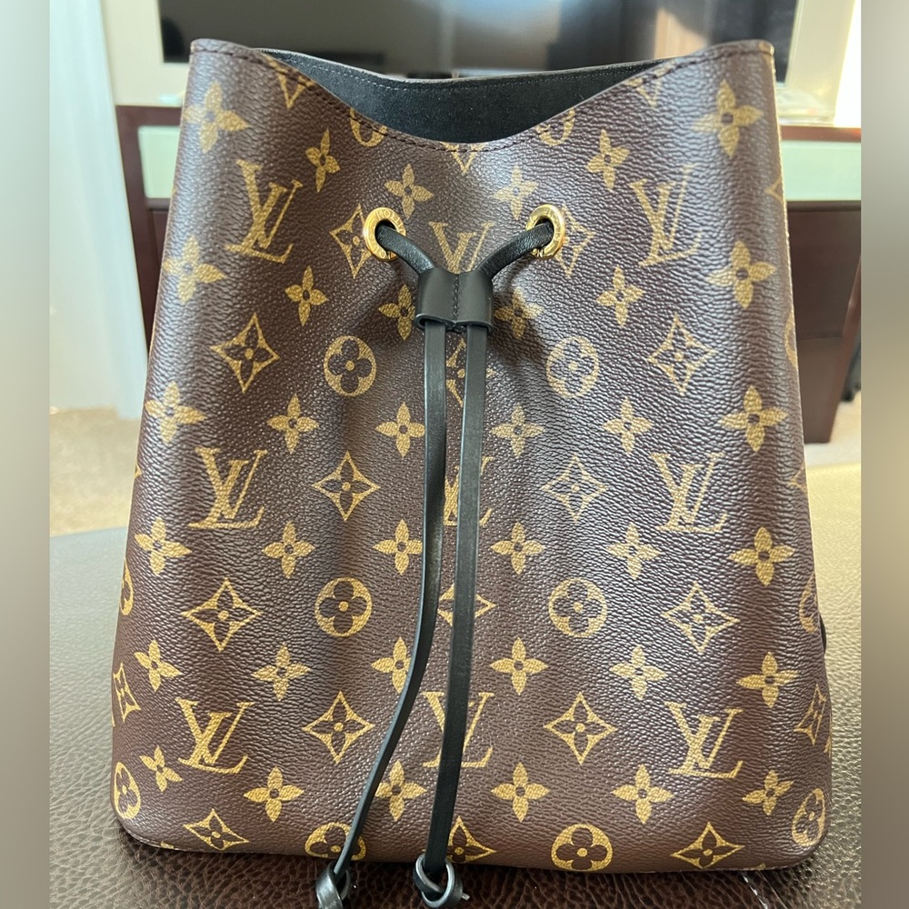 Louis Vuitton NeoNoe